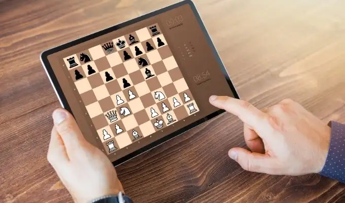 how to earn money playing chess online